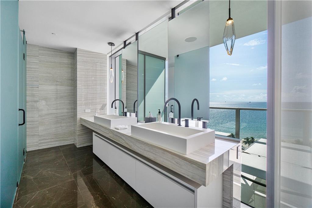 AUBERGE BEACH - Residential