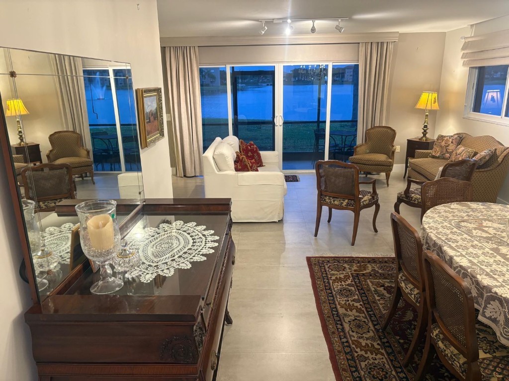 SUFFOLK@ CENTURY VILLAGE - Residential