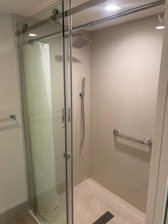 SUFFOLK@ CENTURY VILLAGE - Residential