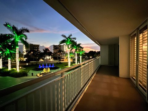 A home in South Palm Beach