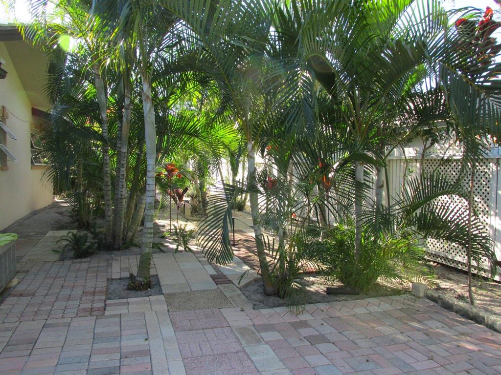 Tequesta Country Club - Residential