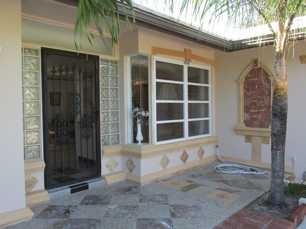 Tequesta Country Club - Residential