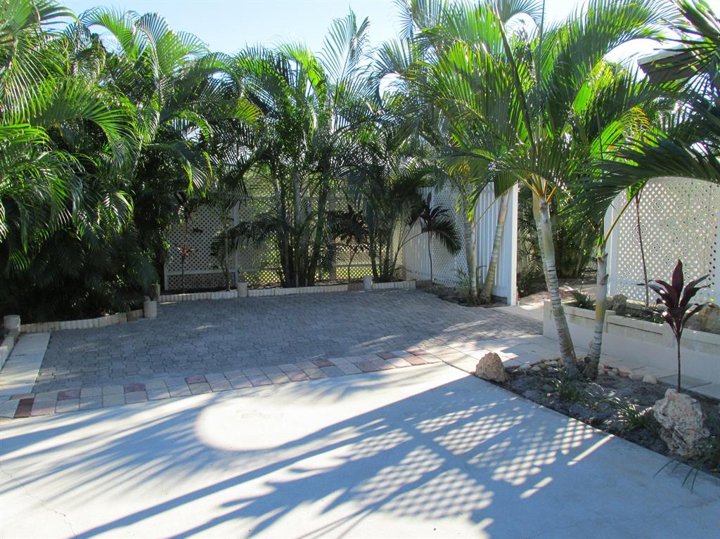 Tequesta Country Club - Residential