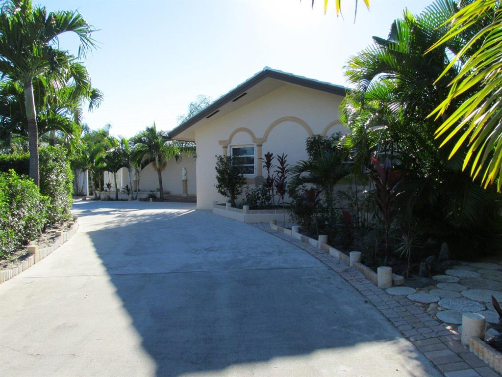 Tequesta Country Club - Residential
