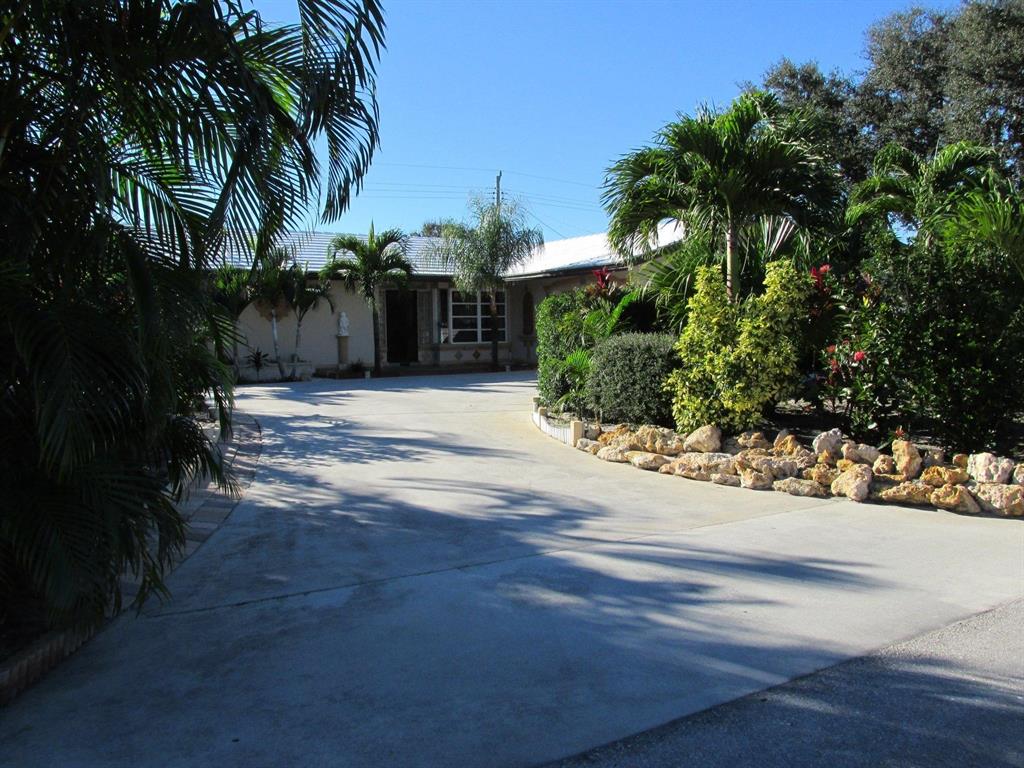 Tequesta Country Club - Residential