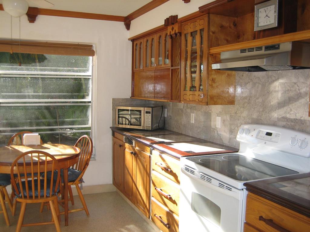 Tequesta Country Club - Residential