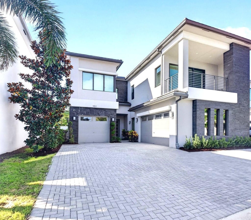 Photo of 9012 Dulcetto Court, Boca Raton, FL 33496 (MLS # B26080430)