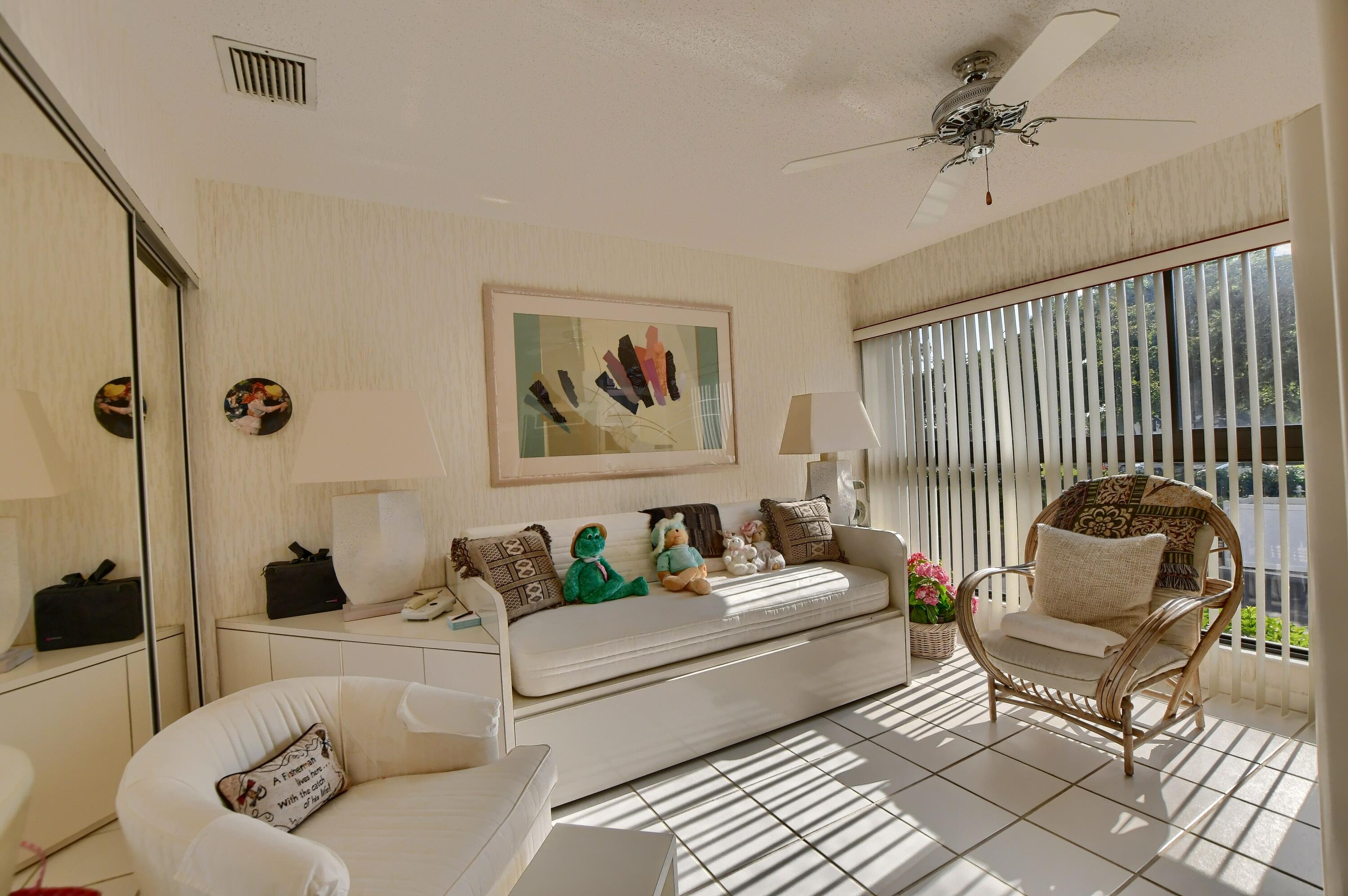 GARDENS OF LAKEWOOD CONDO - Residential