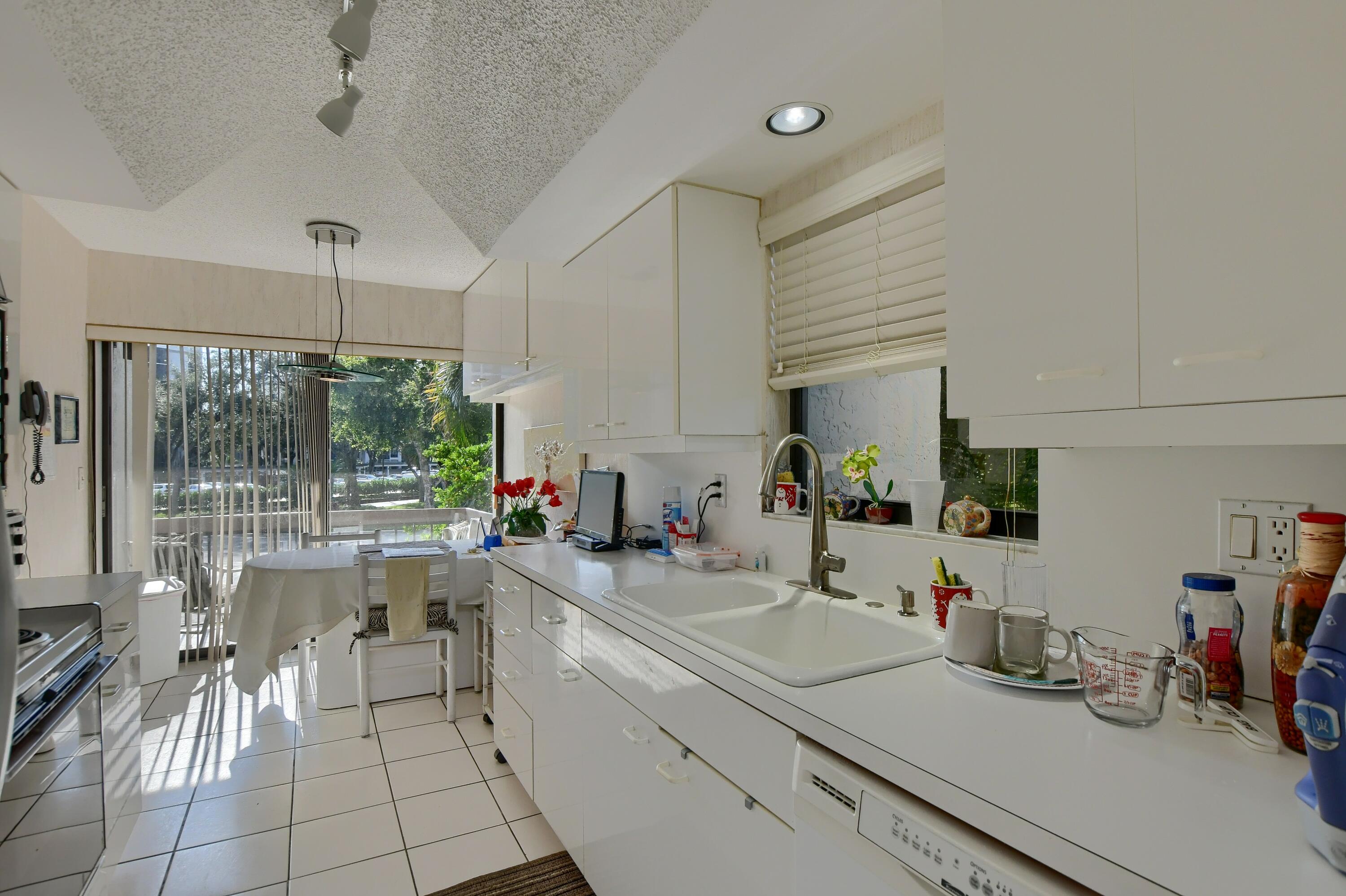 GARDENS OF LAKEWOOD CONDO - Residential