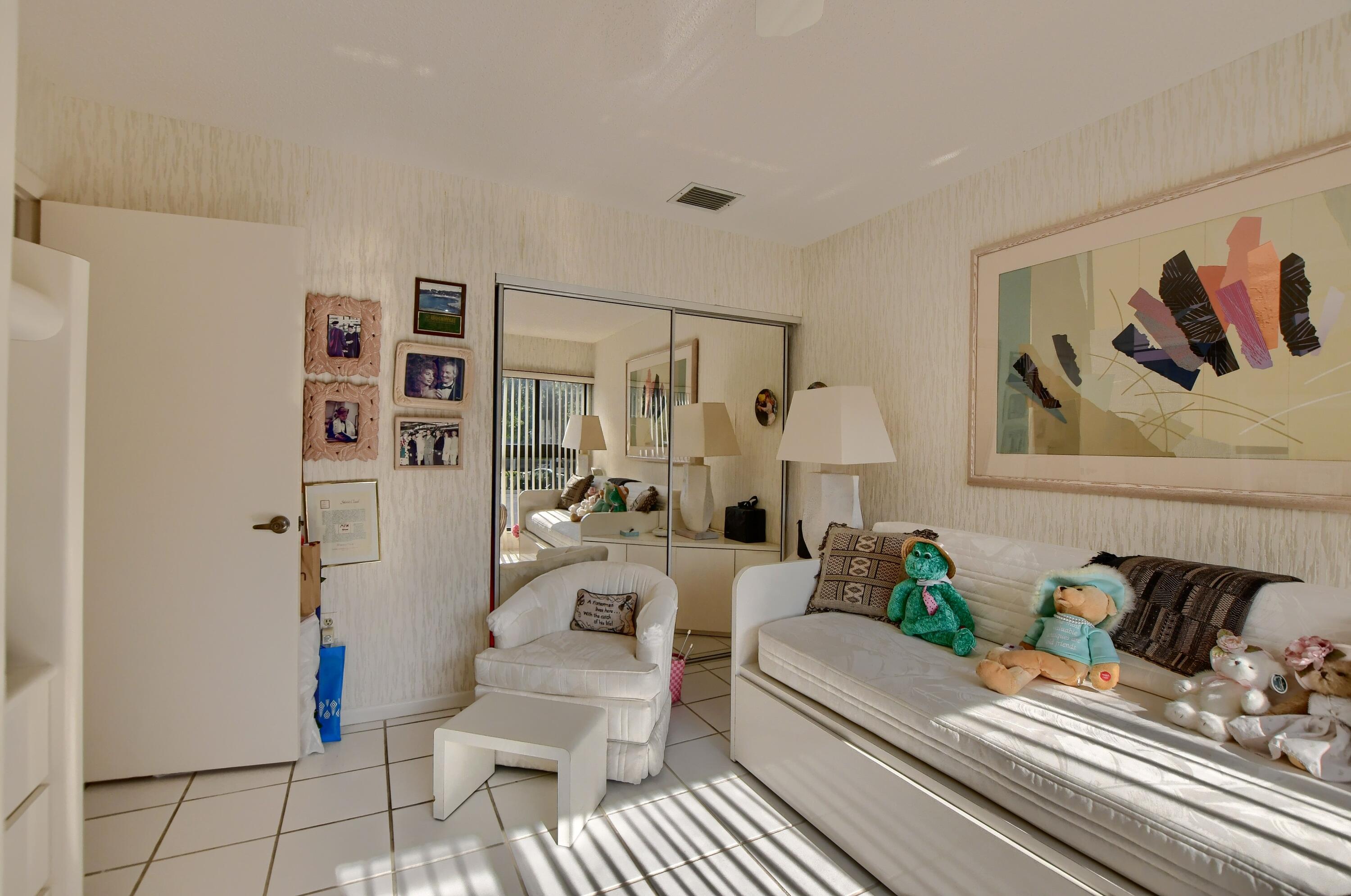 GARDENS OF LAKEWOOD CONDO - Residential