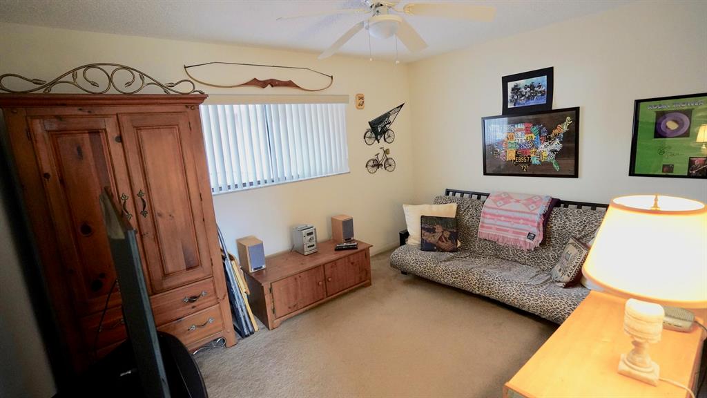 SEAGRAPE COND - Residential