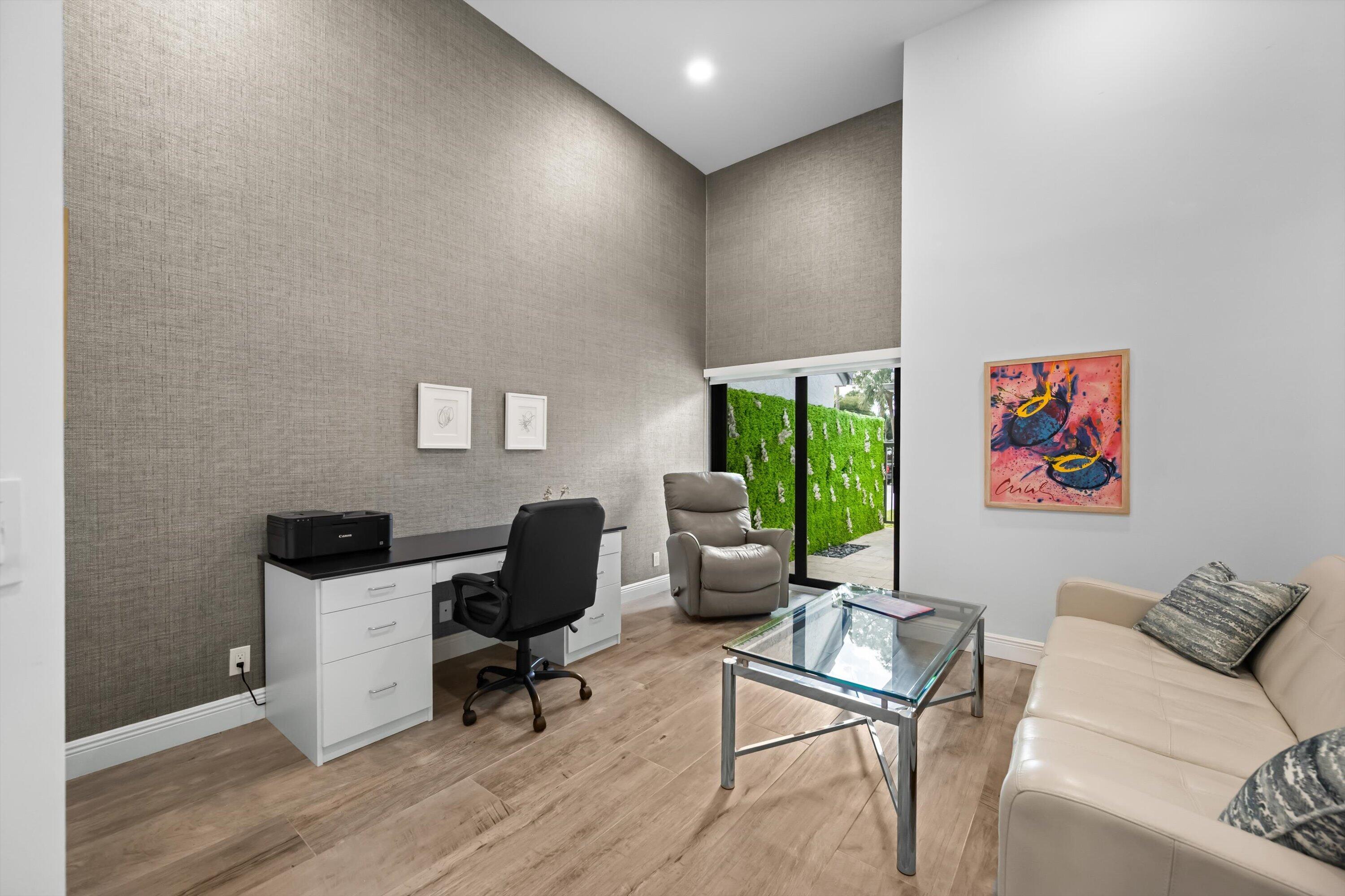 BREAKERS WEST /Sand Drift Villas - Residential