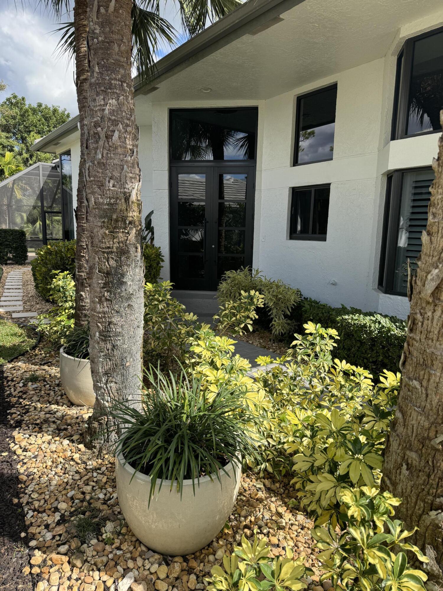 BREAKERS WEST /Sand Drift Villas - Residential