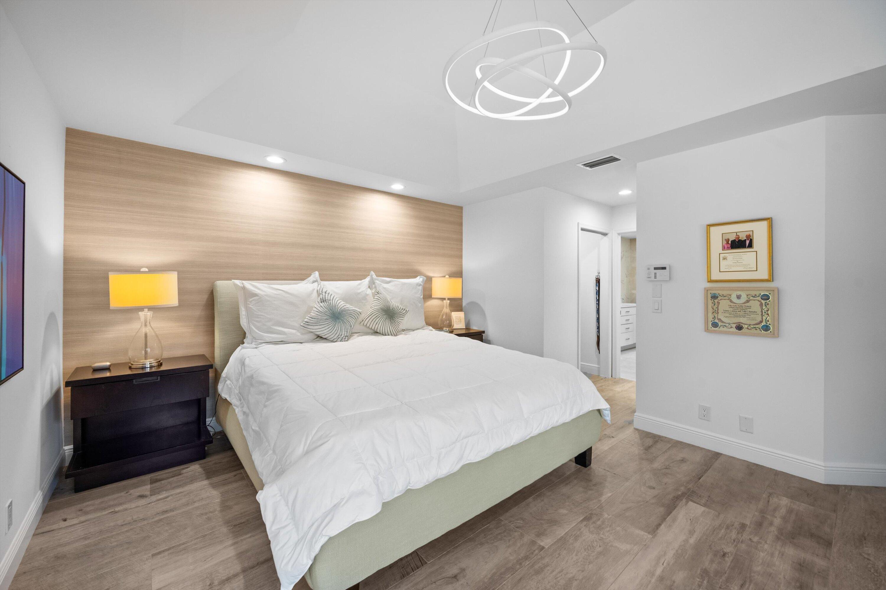 BREAKERS WEST /Sand Drift Villas - Residential