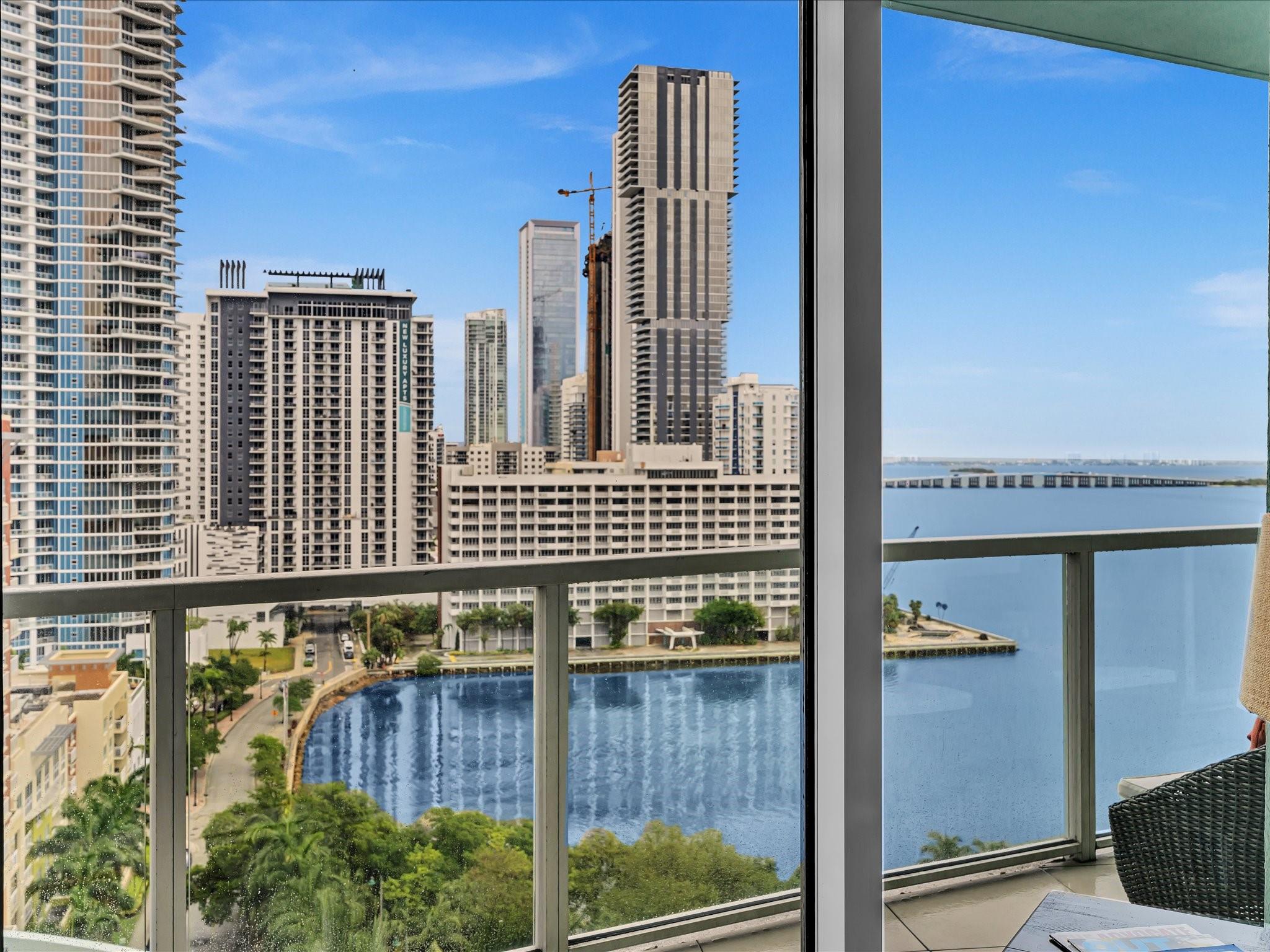 1900 N Bayshore Dr 1504