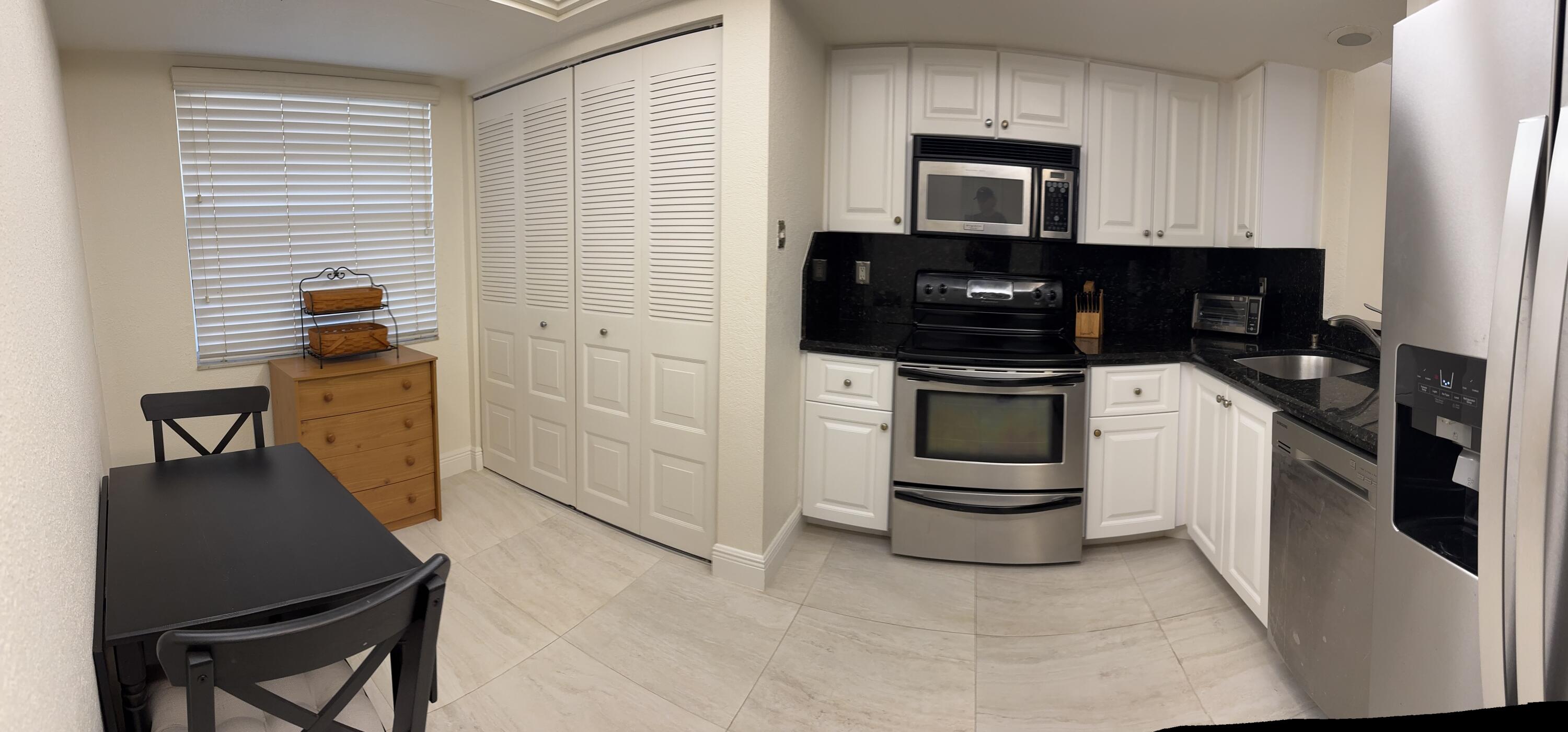 6 OF PALM SPRINGS 2 CONDO - Residential Lease