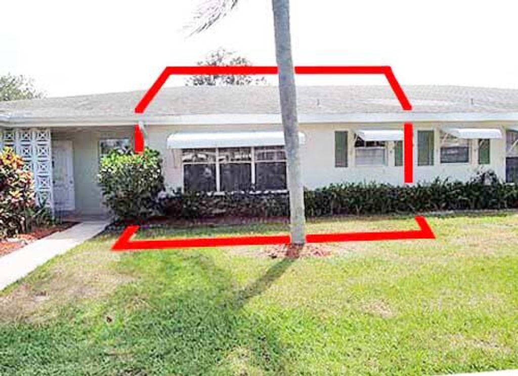 Photo of 414 Sandpiper Drive #Apt B(E), Fort Pierce, FL 34982 (MLS # R10798730)