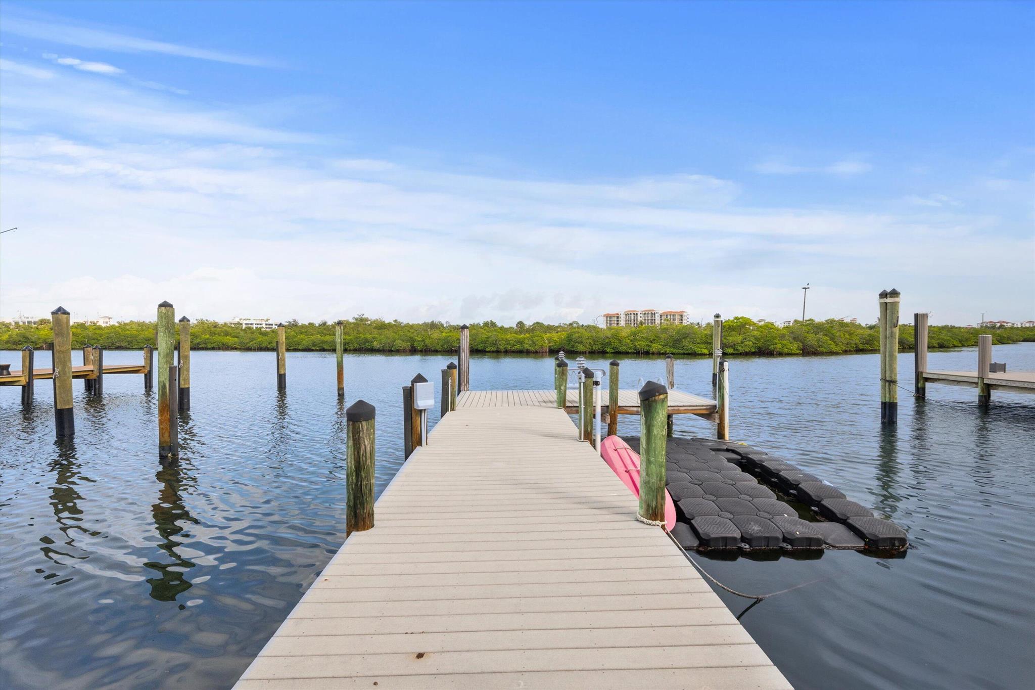 BAYTOWNE OF JONATHANS LAN - Residential