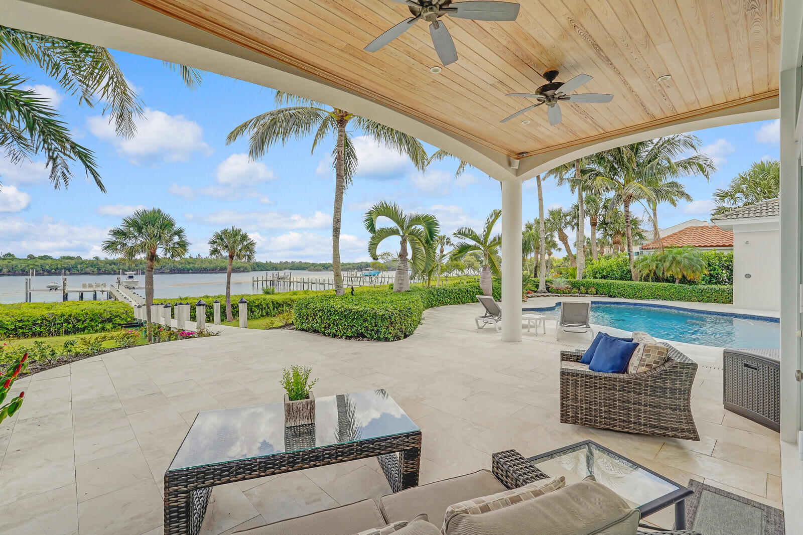 THE REEF (AKA COLONY OF ROCKY POINT) - Residential