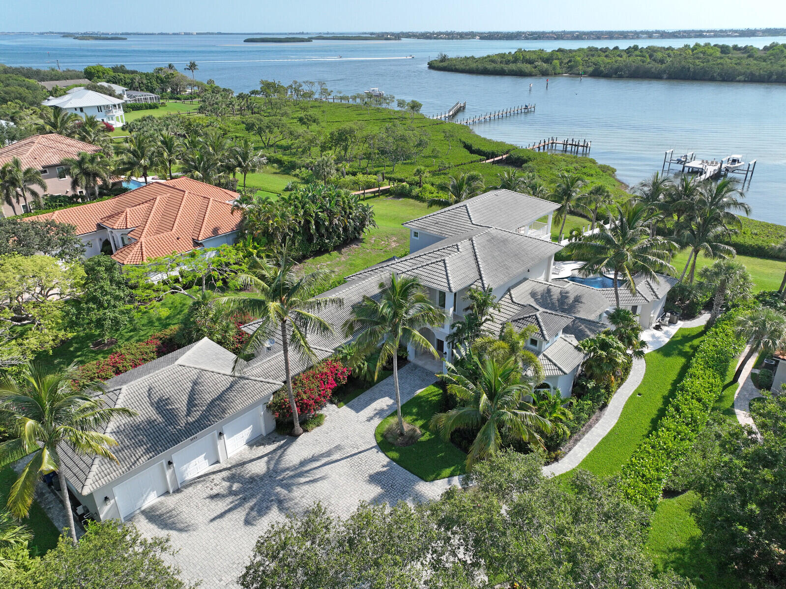 THE REEF (AKA COLONY OF ROCKY POINT) - Residential