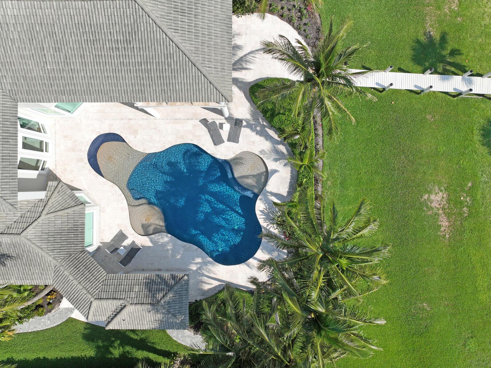 THE REEF (AKA COLONY OF R - Residential