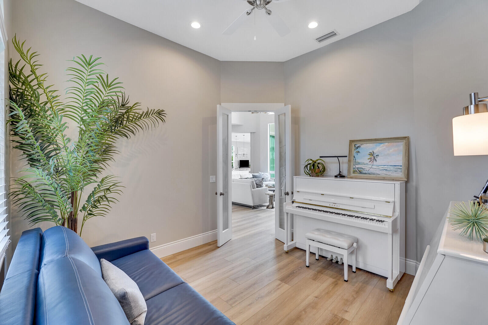 THE REEF (AKA COLONY OF ROCKY POINT) - Residential