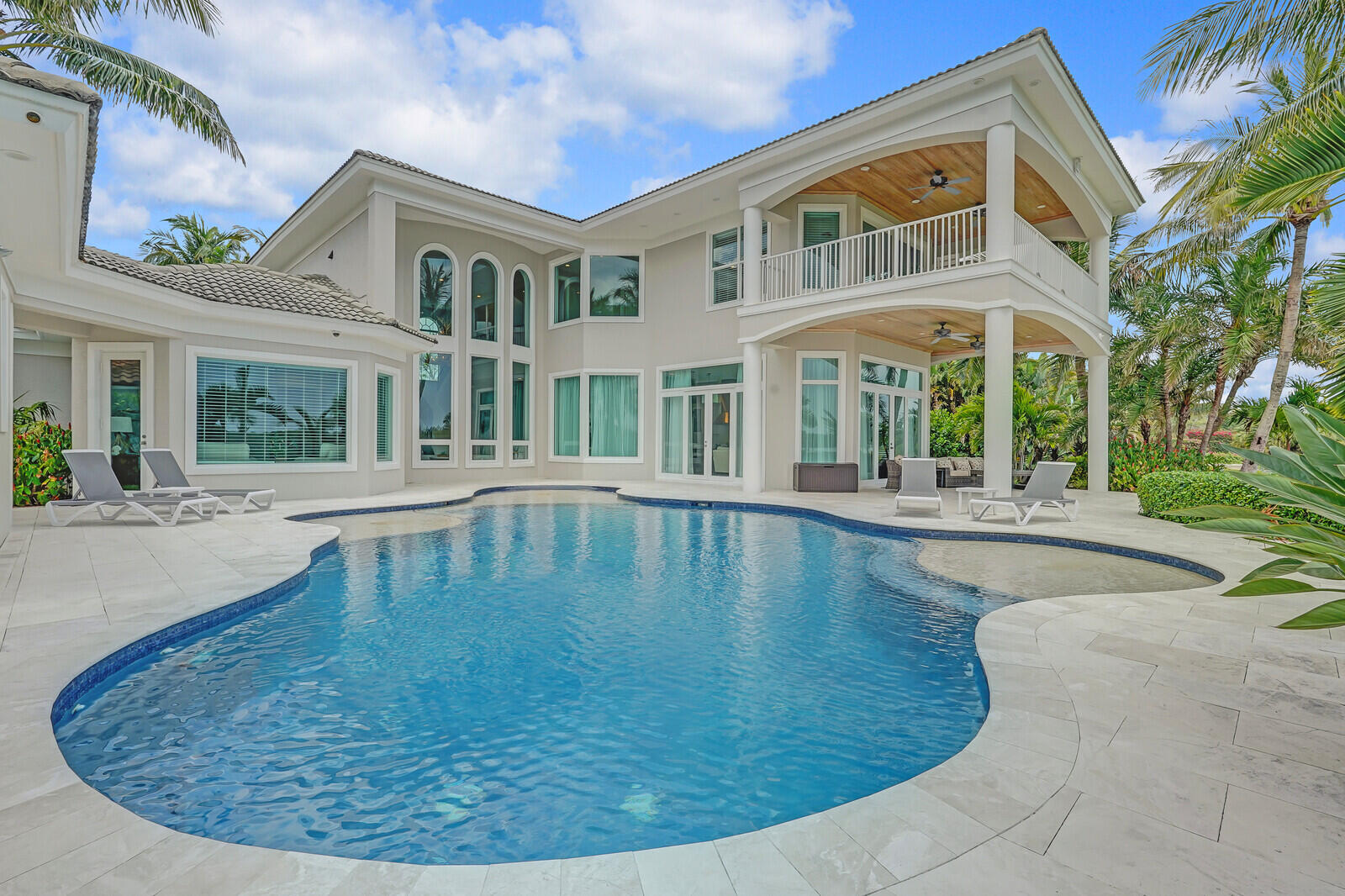 THE REEF (AKA COLONY OF ROCKY POINT) - Residential