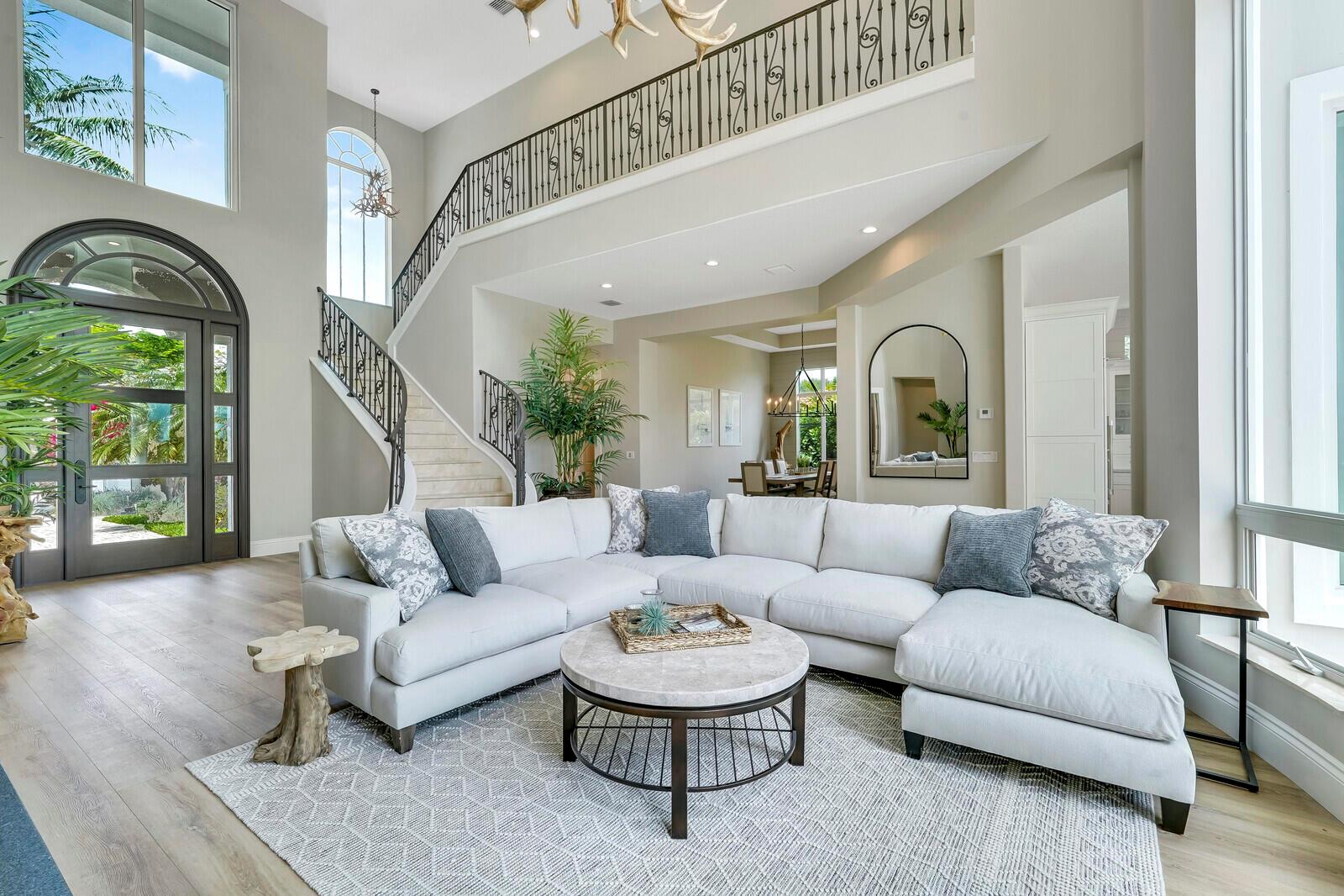 THE REEF (AKA COLONY OF R - Residential