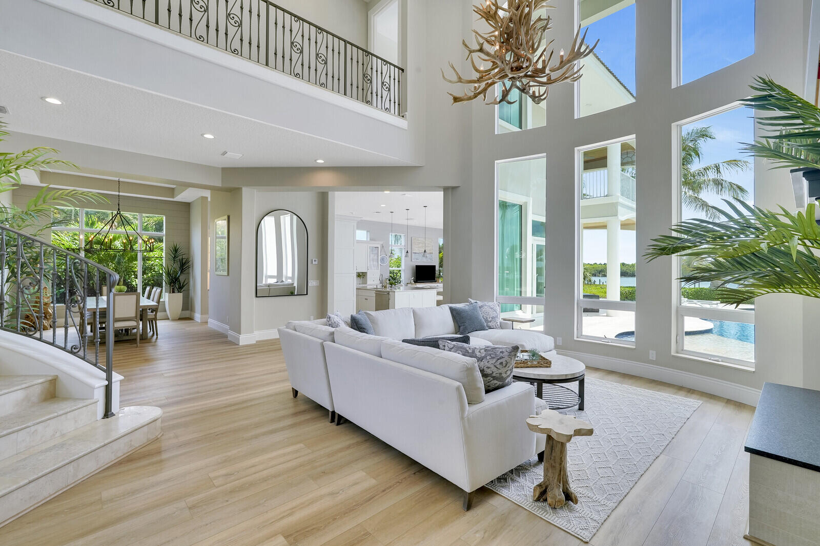 THE REEF (AKA COLONY OF ROCKY POINT) - Residential