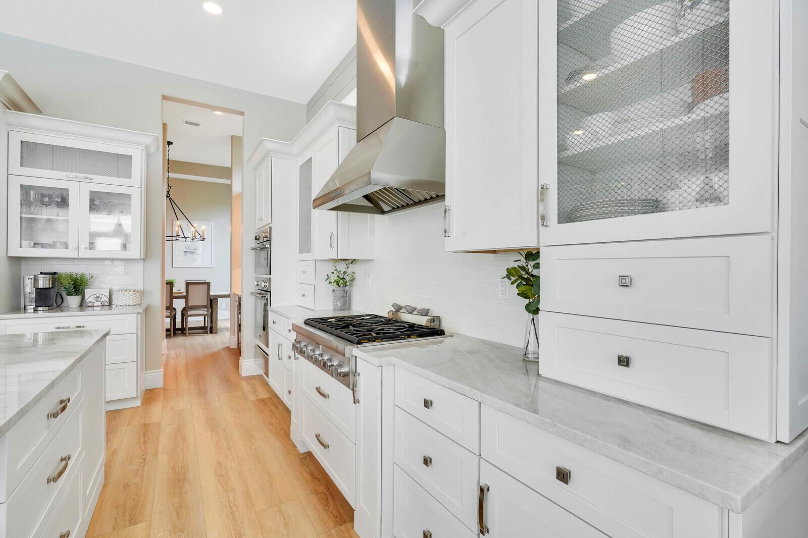 THE REEF (AKA COLONY OF R - Residential