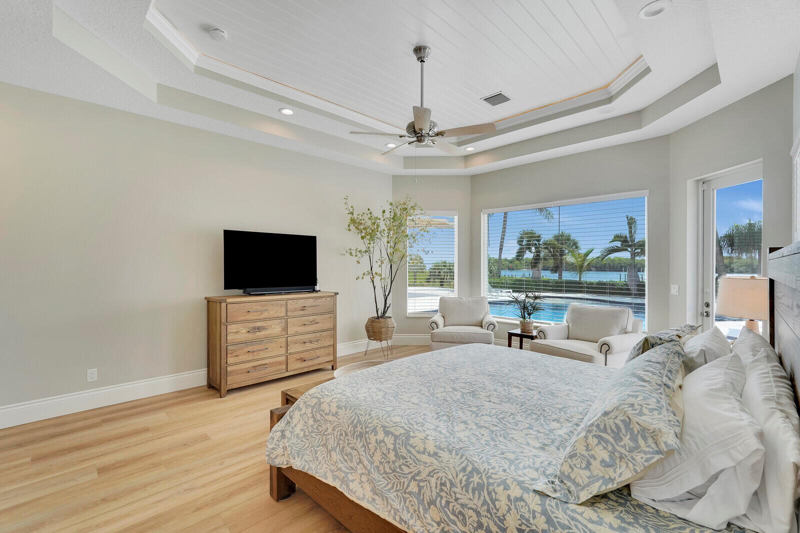 THE REEF (AKA COLONY OF R - Residential