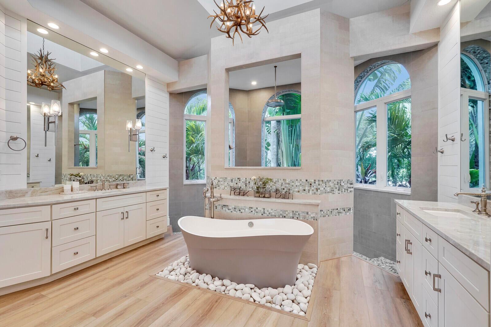 THE REEF (AKA COLONY OF R - Residential