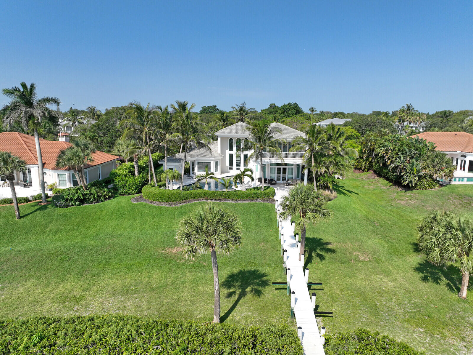 THE REEF (AKA COLONY OF ROCKY POINT) - Residential