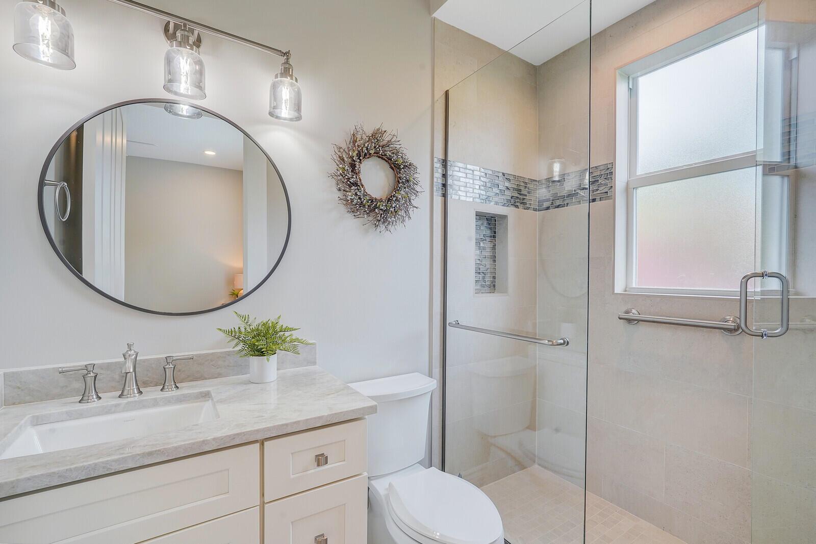 THE REEF (AKA COLONY OF R - Residential