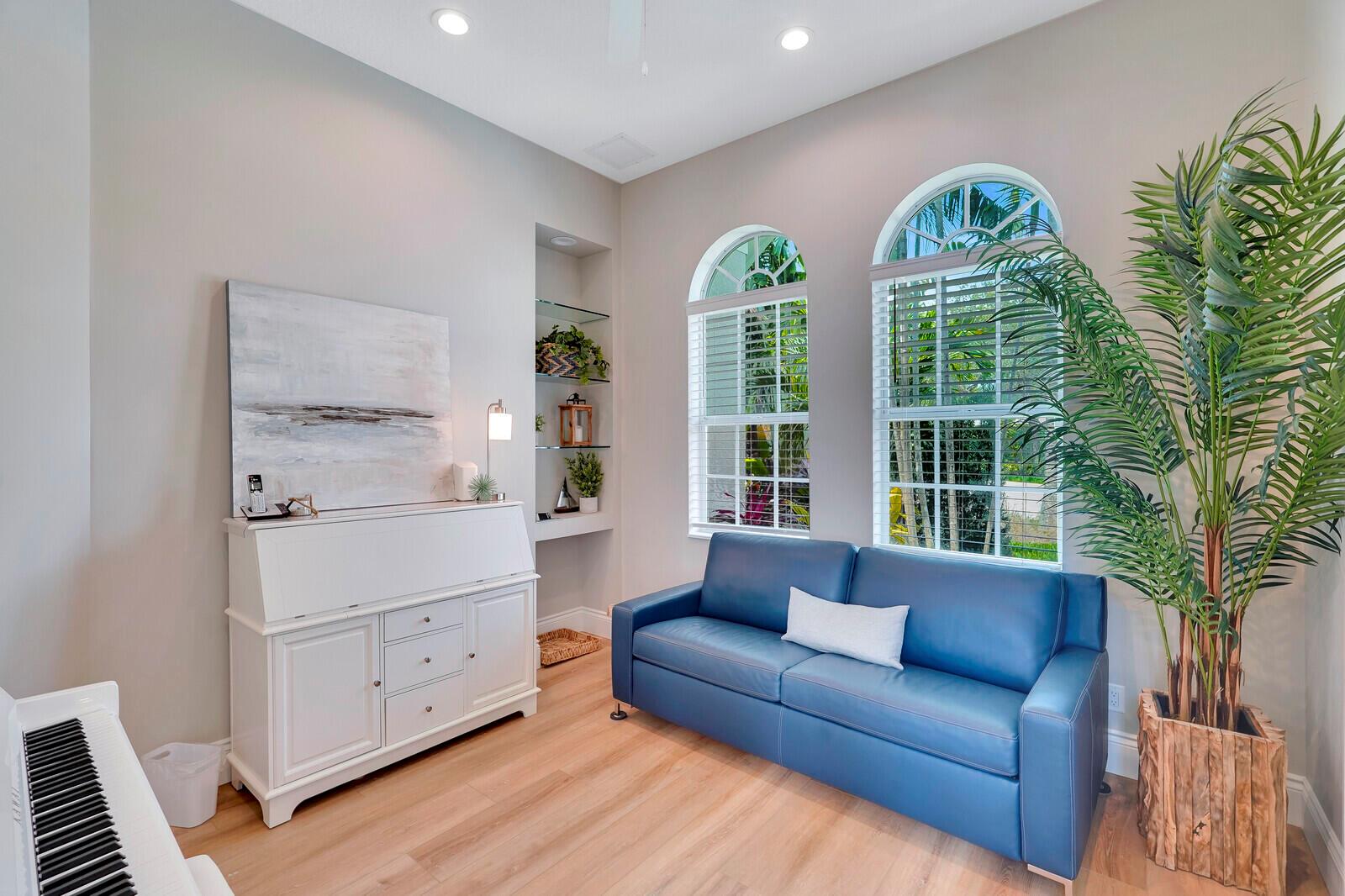 THE REEF (AKA COLONY OF R - Residential