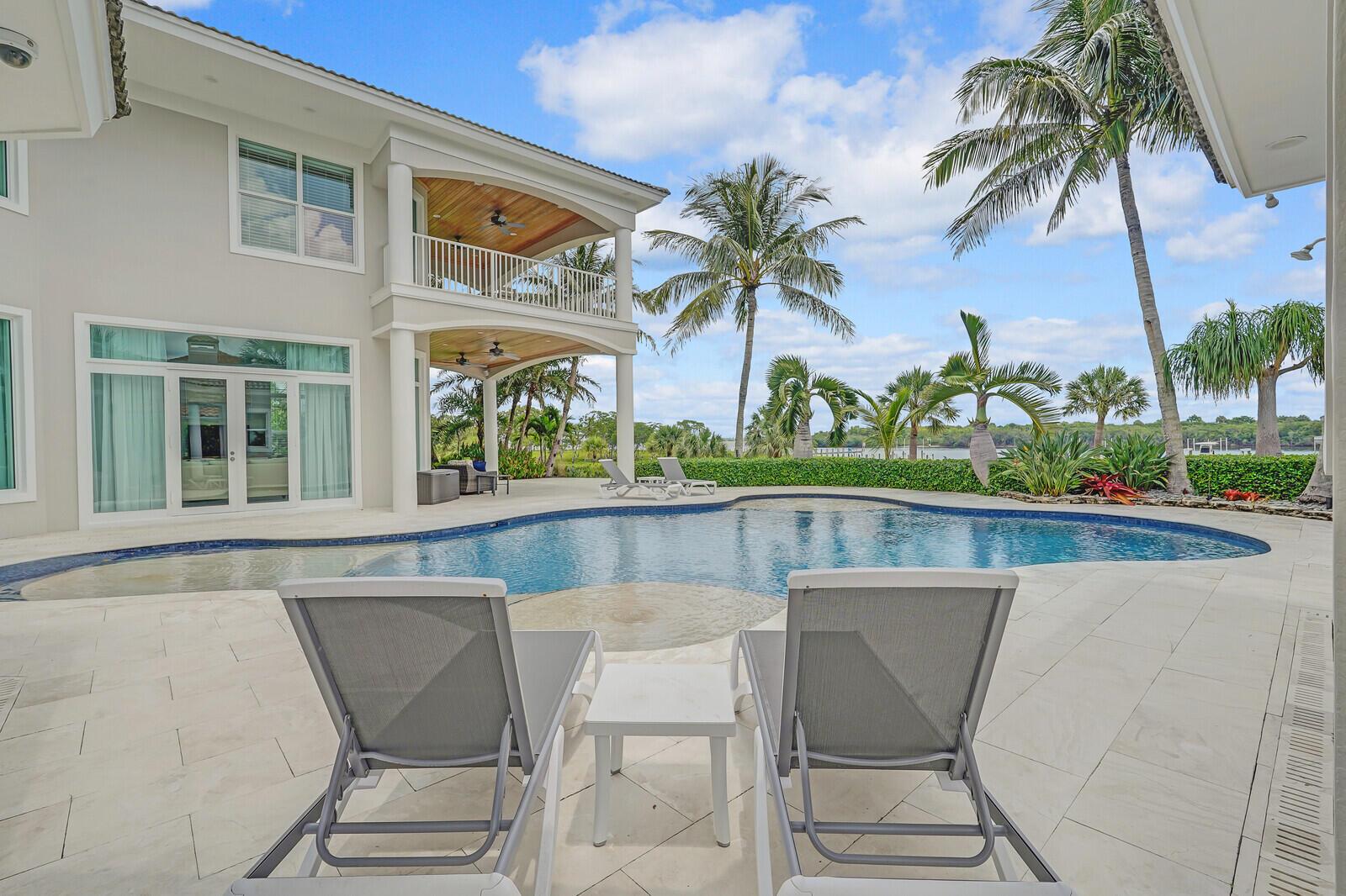 THE REEF (AKA COLONY OF R - Residential