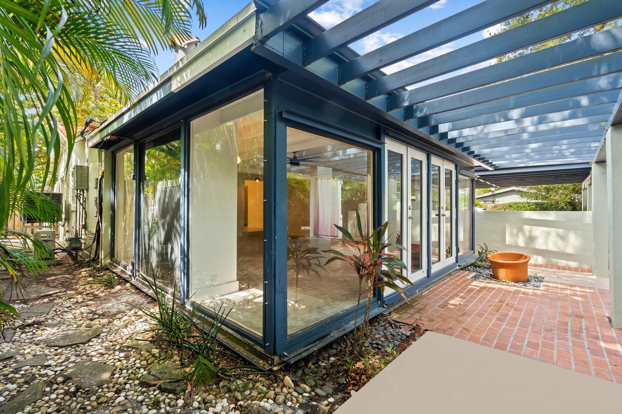 HENDRICKS HEIGHTS - Residential