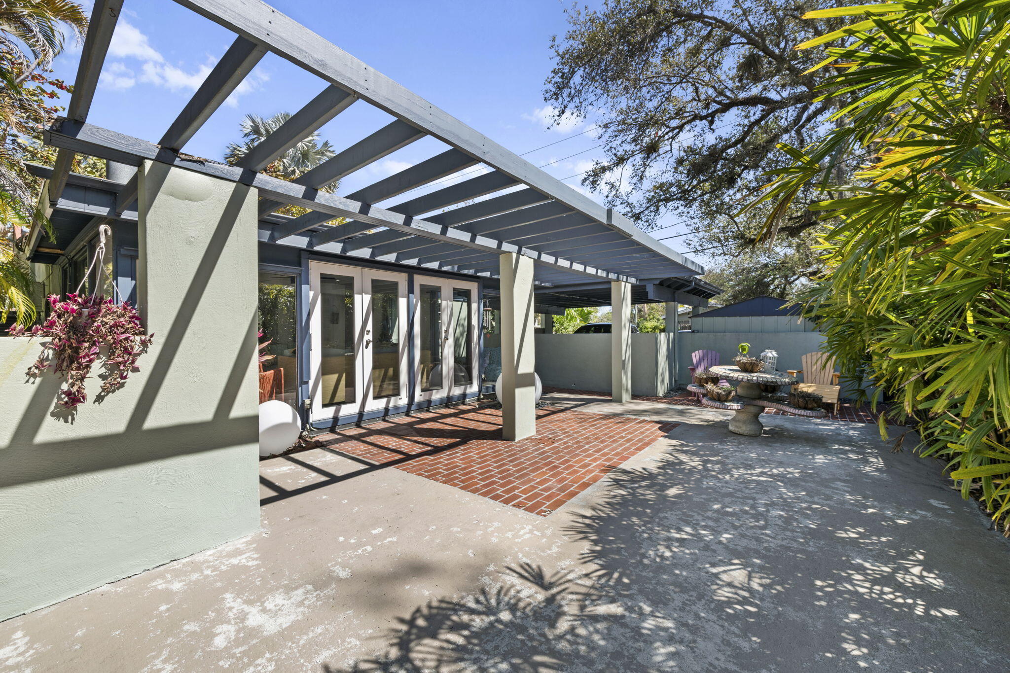 HENDRICKS HEIGHTS - Residential