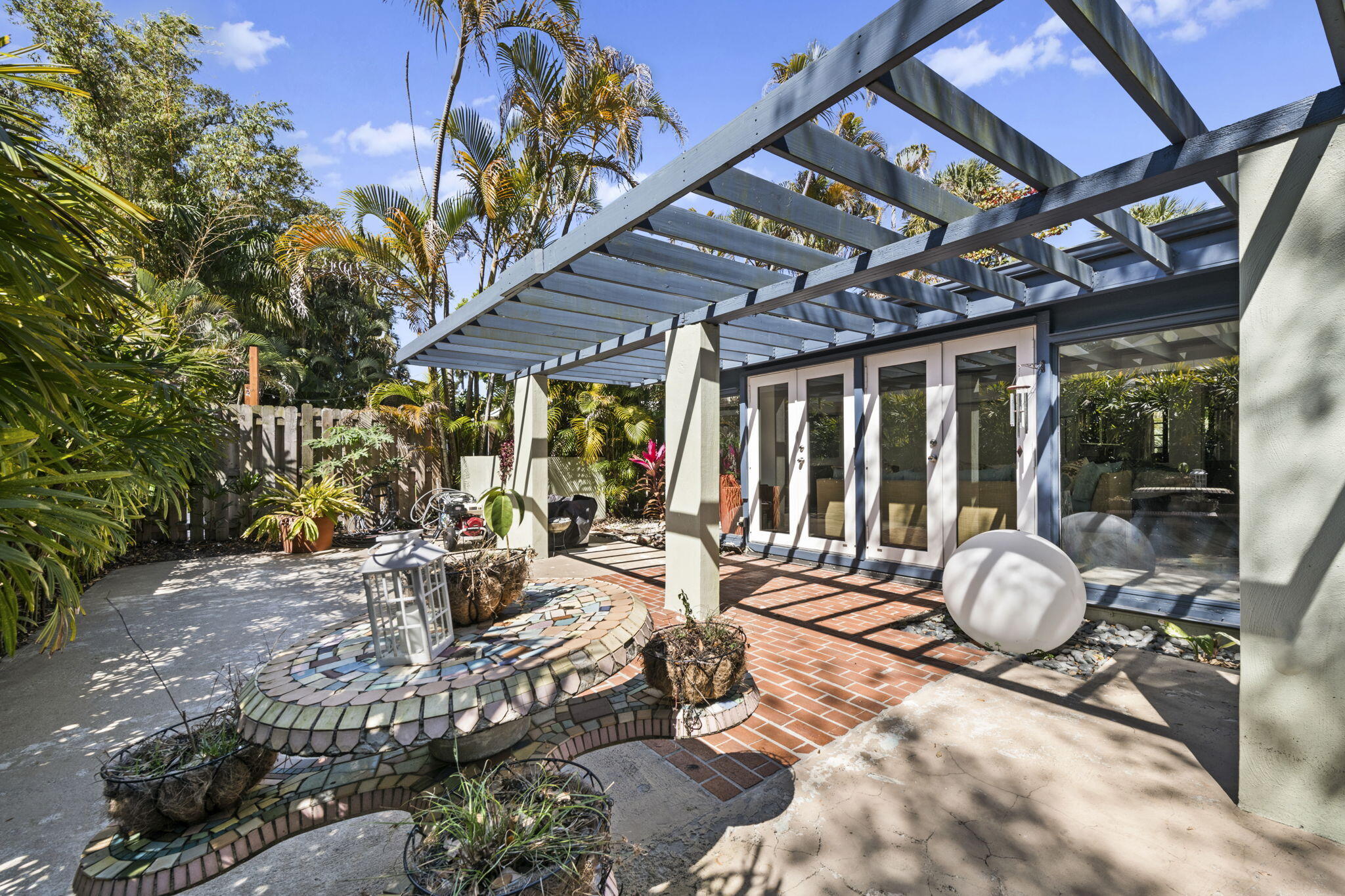 HENDRICKS HEIGHTS - Residential