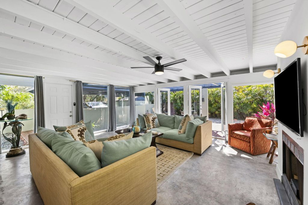 Photo of 1500 SW 13th Court, Fort Lauderdale, FL 33312 (MLS # B26007104)