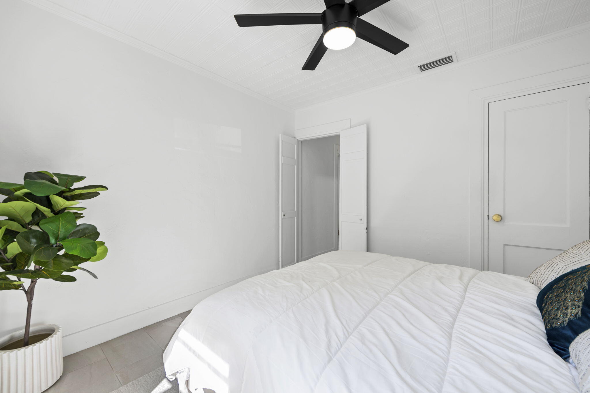 HENDRICKS HEIGHTS - Residential