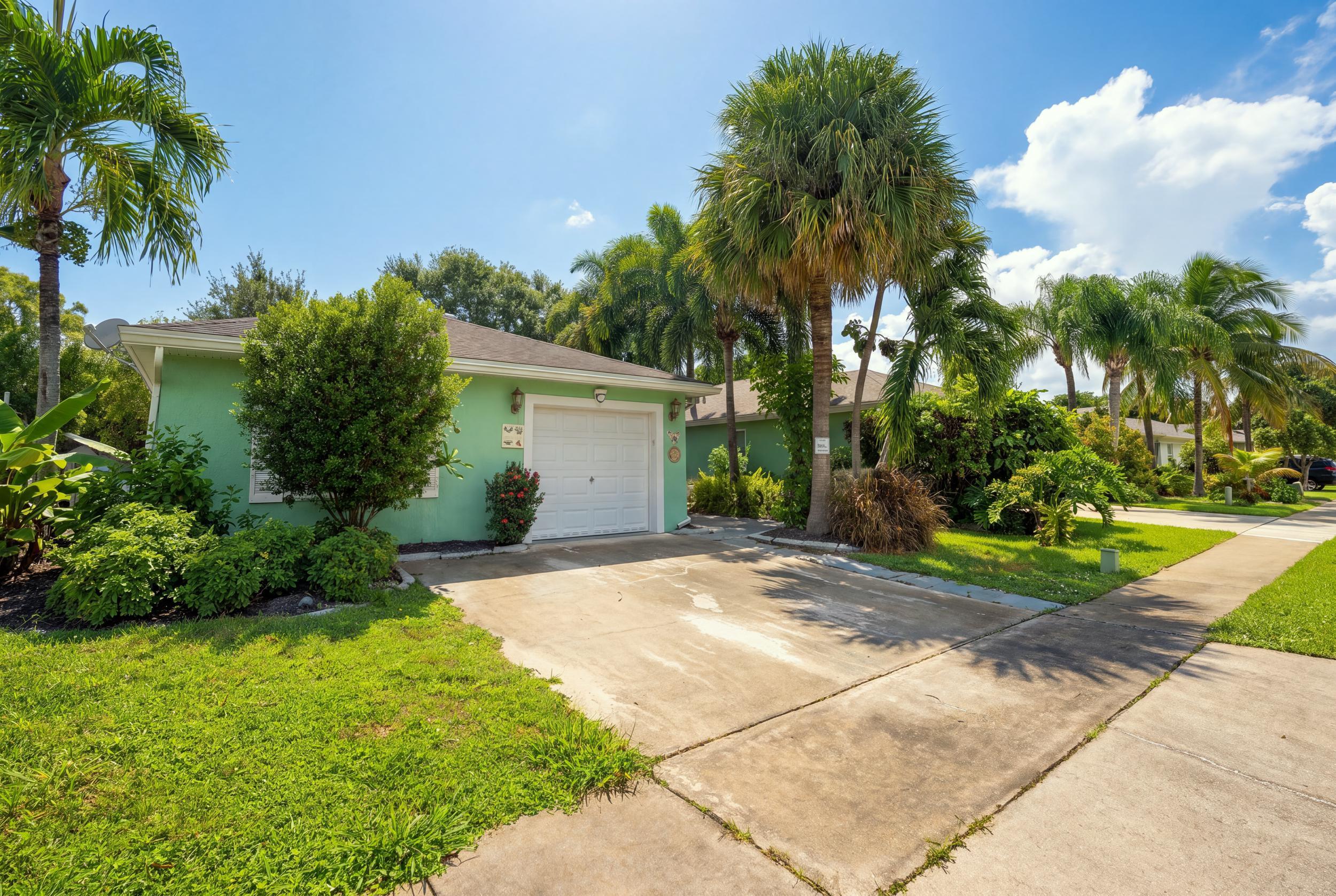 184 HEMING Way