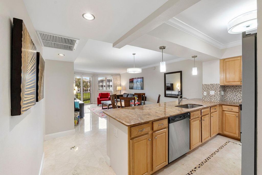 Photo of 2700 Banyan Road #25c, Boca Raton, FL 33432 (MLS # R11074592)