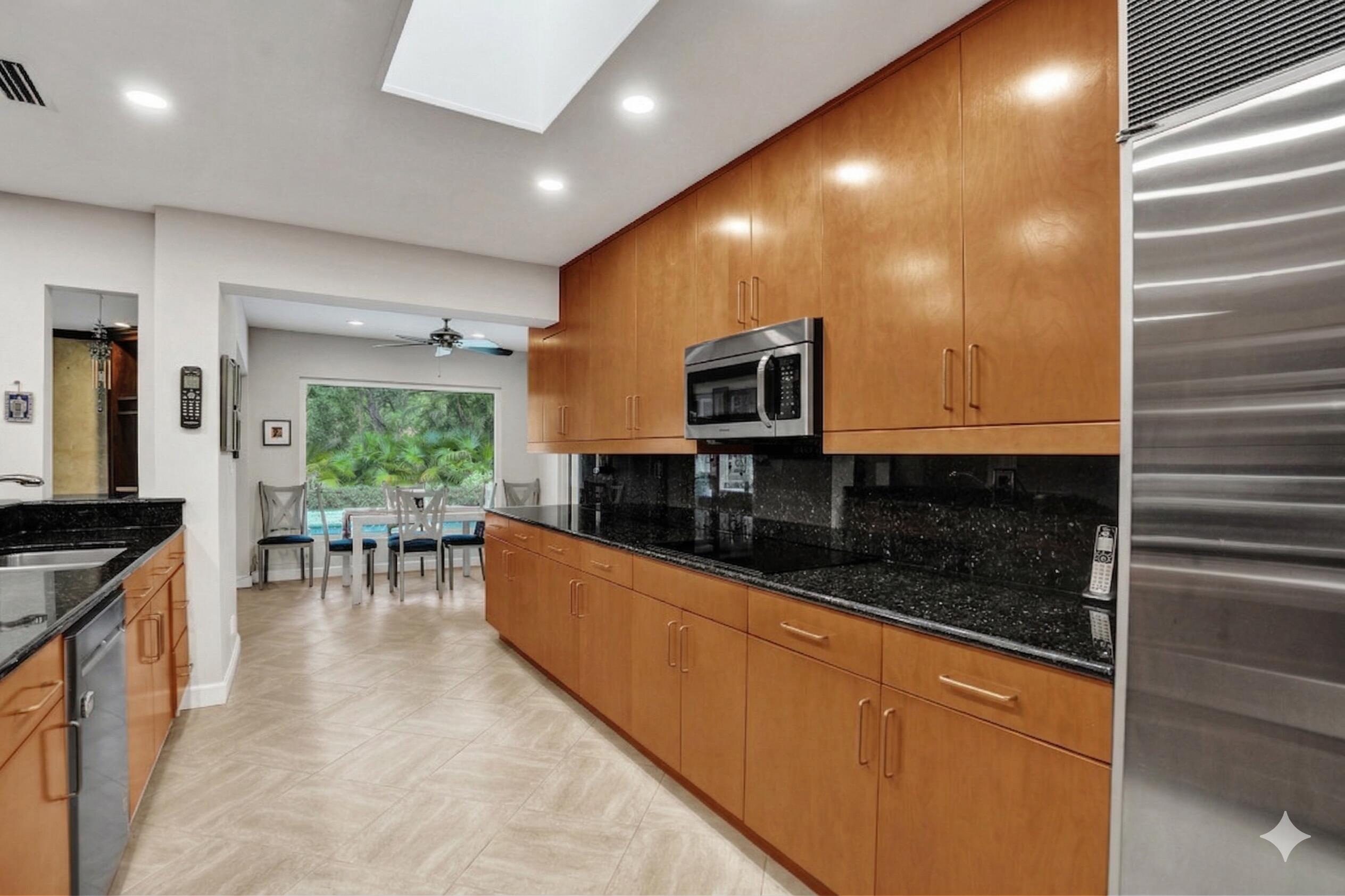 JACARANDA COUNTRY CLUB WEST - Residential