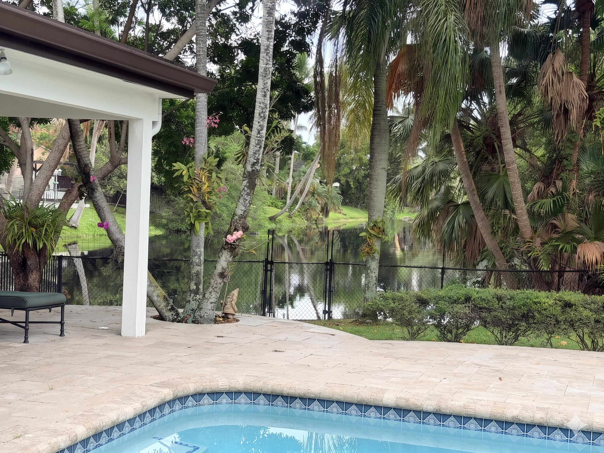 JACARANDA COUNTRY CLUB WEST - Residential