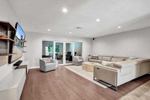 Tiny photo for 9721 Sea Turtle Drive, Plantation, FL 33324 (MLS # B26009469)