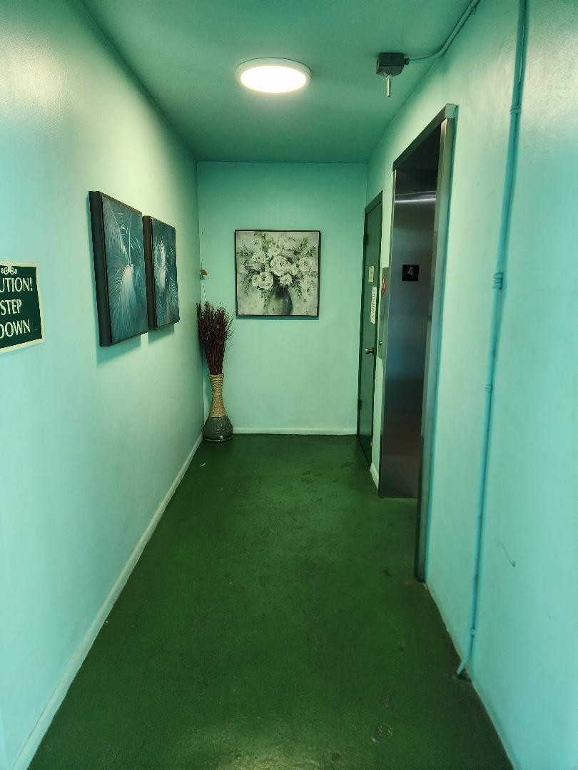 Emerald Condo - Residential Lease