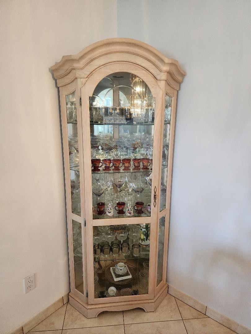 Emerald Condo - Residential Lease