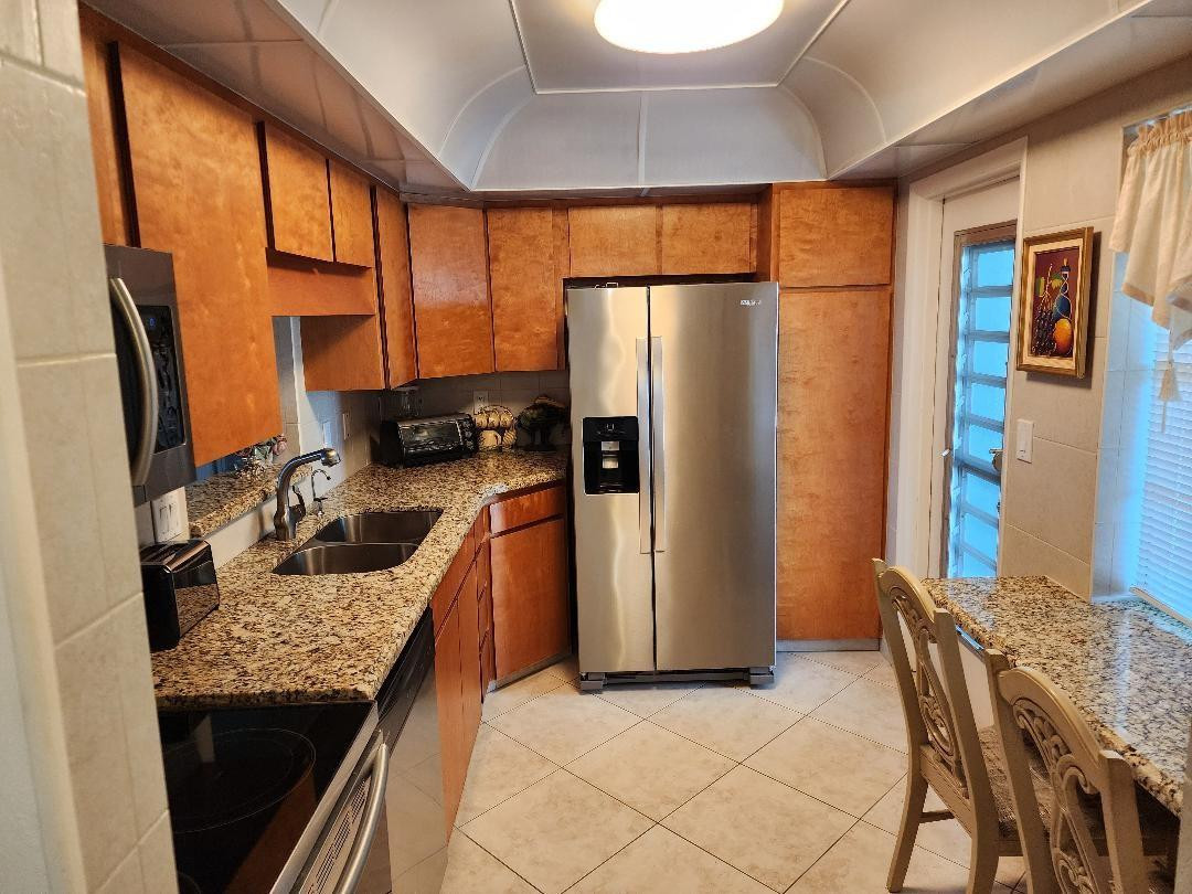 Emerald Condo - Residential Lease