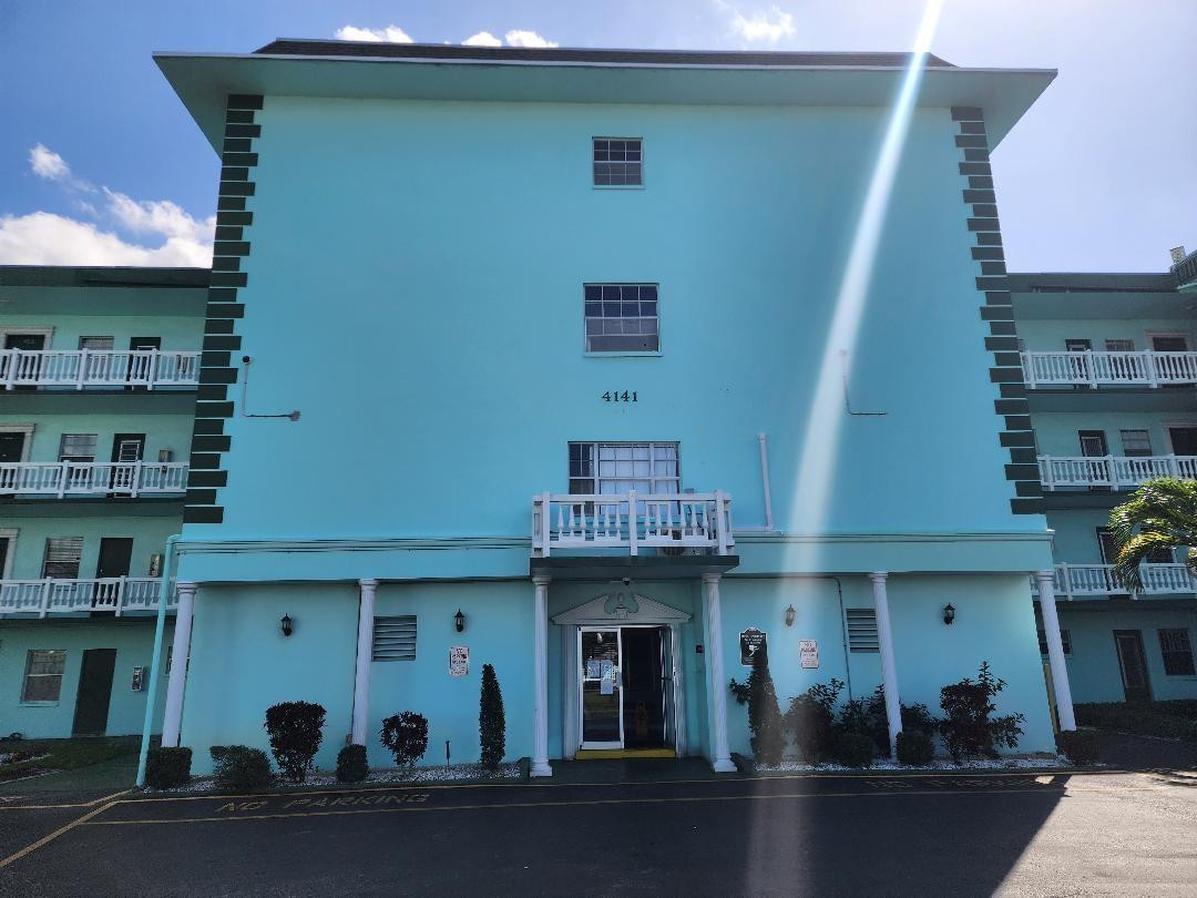 Emerald Condo - Residential Lease